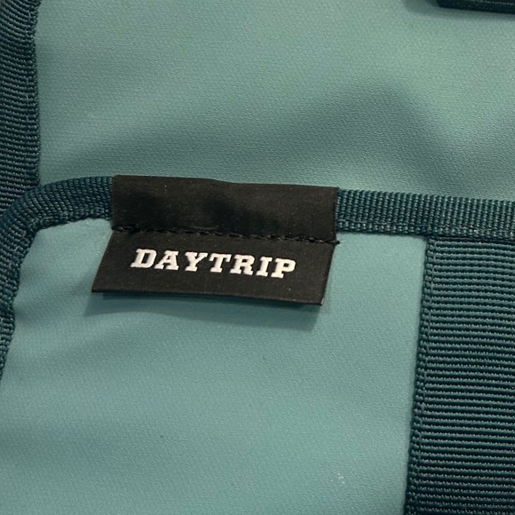 YETI DAYTRIP LUNCH BOX bag tote Yeti BLUE TEAL ~EUC~ - Picture 4 of 9